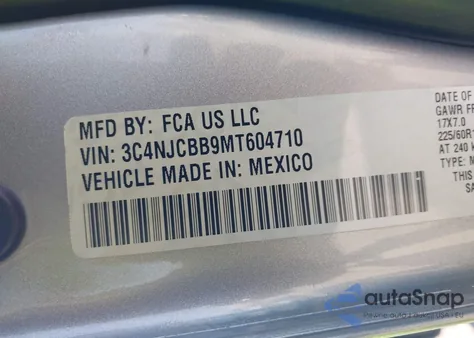 2021 Jeep Compass Latitude Fwd z USA, uszkodzony, nr VIN 3C4NJCBB9MT604710